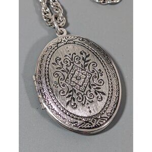 Vintage Silver Tone Ornate Locket Pendant Long Necklace 24"
